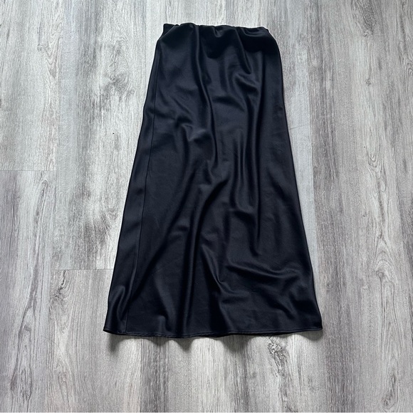 Feather & Bone Black Satin Midi Women's Skirt XS - Picture 1 of 7